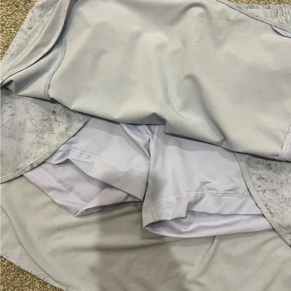 lululemon athletica Light Gray Skirt - Picture 6 of 12